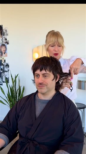 Jayne Matthews on Instagram: "Oh my God Brad has so much hair! We were talking about how he has “muffins“ that live above his ears just huge amounts of piles of thick hair that poof out on the side super quickly. He also has a low hairline so the hair is very, very thick in front. What that means is it no matter what his hair grows straight down into his eyes. I took my razor and carved really deeply all over the head to remove interior weight and make the entire thing more textured and not puff