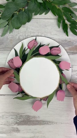 Tulip Wreath SVG (3D Layered) | Family Name Sign | Spring Door Hanger | Laser Cut Floral SVG - Etsy