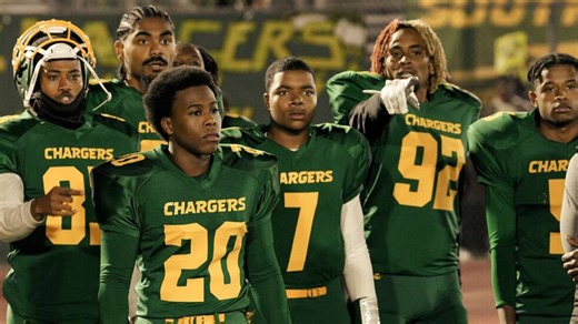 The CW's Last Remaining Original Series Teases an Emotional Finale as Cast 'Can't Stop Crying'