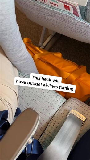 Best travel hack I’ve found? The Foldie. Looks small, but packs a full trip—clothes, toiletries, even shoes. It’s super light, packed with compartments, and folds flat when you’re done. Forget $120 baggage fees. Just carry and go 🦘🛫 | The Foldie