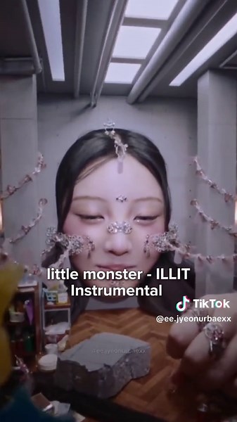 ILLIT - Little Monster (Instrumental)