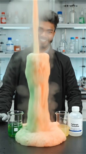 elephant toothpaste chemical experiment #trending #experiment #viralvideo #youtubeshorts