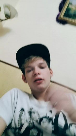 Anime Characters Graphic Tee: Trendy Indoor Style