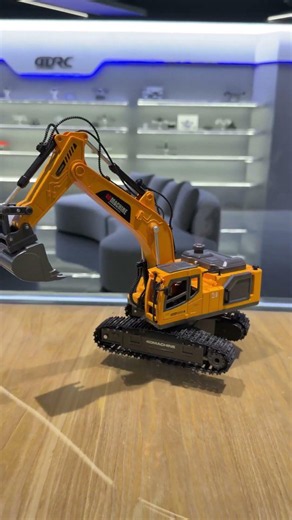 I needed this rc excavator 😭 #4drc #rctoys #shorts
