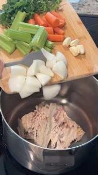 Homemade chicken stock Recipe #recipe #chicken #fyp #chickenstock #easyrecipe