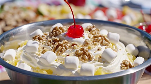 Cool Whip Pineapple Fluff Ingredients 1 (8-ounce) tub Cool Whip, thawed (or any whipped topping) 1 (3.4-ounce) package instant vanilla pudding mix 1 cup mini marshmallows Full Recipe in Coʍmеոτ 👇👇👇 | Weight Watchers Recipes