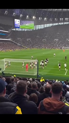 Bentancur’s goal to put Spurs 1-0 up vs Aston Villa. Recorded from the stands #COYS #THFC #UpTheSpurs #Tottenham #Spurs | Up The Spurs