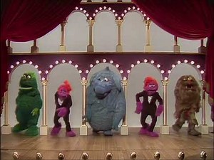 The Muppet Show: Theme Song (Season 2) (1977)