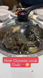 Crabs still alive while being cooked 😳😱 #AliveCrab #SeafoodLovers #ShockingCooking #WildCooking #OceanToTable #ViralReels #USAFoodies | Seafood Heaven