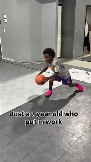 Little man has handles for days 🤯 (via aj_lovetoball/IG)