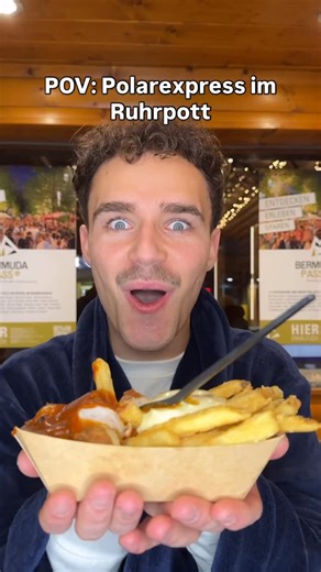 Lucas Thomas on Instagram: "Kennt ihr den Film noch? 🤣🚂 #polarexpress #currywurst"