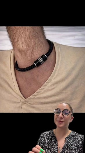 What Body Part Do You See in This Optical Illusion?