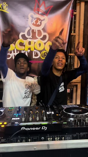 Stokienchilli Saka Nkwari - DJ Live Duo Mix