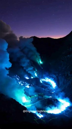 The world’s only volcano that produces luminous blue fire is Kawah Ijen in Indonesia. The glowing flames are not lava—they’re caused by burning sulfuric gases igniting upon contact with oxygen at extremely high temperatures. The phenomenon is visible only at night. Important Details: • Only volcano with visible blue flames • Caused by ignited sulfur gases • Not molten lava • Visible only after dark • Result of extreme geothermal heat #EarthMysteries #VolcanoFacts #BlueFire #Geology #NaturalWonde