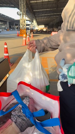 28 reactions · 9 comments | เป็นกำลังใจให้พี่น้องชาวใต้ ขอให้ทุกชีวิตปลอดภัย #ช่วยผู้ประสบภัยน้ําท่วม #น้ําท่วม #ภาคใต้ | Khunnong Std | Facebook