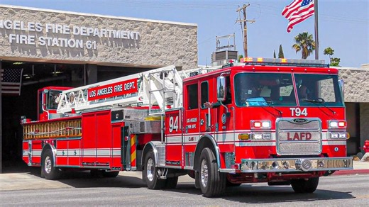 LAFD Light Force 94 Responding from Station 61