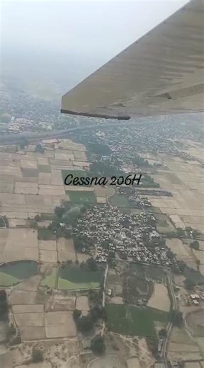 Flying cessna 206H #cessna #pilottraining #pilotlife #aerospace