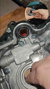 Gerotor engine oil pump / this is how it works #gerotor #oilpump #kia #engine