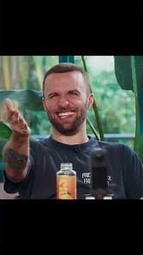 Squeezie is mocking an imposter 😂