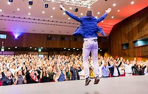 "Vivez la vie de vos rêves": les "déclic-férences" d'André Roberti, psychanalyste français
