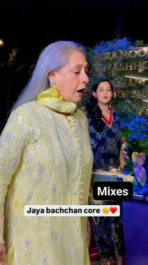 17K views · 2.7K reactions | #mixes Throwback video of Jaya Bachchan Happily Birthday to Jaya ji 珞❤❤珞 | Mixes Singh | Facebook