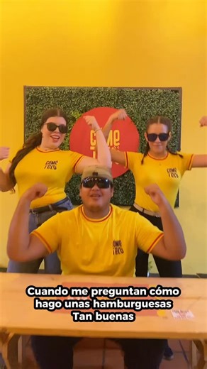 Comida Rápida on Instagram: "Las mejores hamburguesas las tenemos aquí en cómetelo 襤 Ven y compruébalo, nuestro chef 六‍ es el Number one  #cantaura #cometelo #comotegusta #comidarapida #cajitafeliz"
