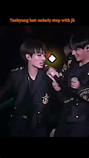 Taehyung lost his control on stage #taekook || KIM AK