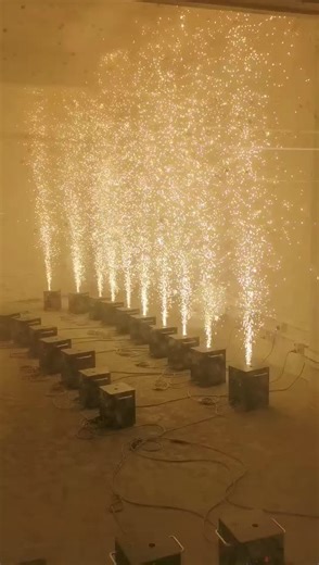 400w 600w 650w 700w 750w Spark Machine Cold Spark Machine for Wedding Party