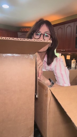 12K views · 2.3K reactions | Let’s talk ribbon! And make sure you follow @farrisilk to see everything they offer! Farrisilk Inc. #christmastreedesigner #christmasdecor #tips #ribbon | Deck.your.decor | Facebook