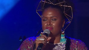 Got another killing #video to share with y’all!!! Still haven’t gotten over how much love I received from fans in #badenbaden at the SWR3 SWR3 New Pop Festival this summer. They just be doing it up in the #BlackForest!! Special shout out to Gregor Glockner for treating me and my band DRT // PWR like the queens and kings we are and to @swr3online for supporting strong women artists in music!! So much respect! #snakes #rundeep #rundeeptour #devamahal #live #indie #soul #rnb #deutschland🇩🇪 #tourl