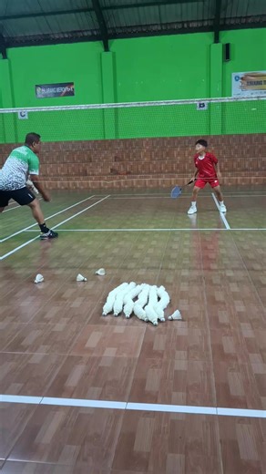 Essential Tips for Choosing Badminton Racket Strings