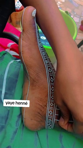 Découvrez le métier du henné : traditions et visibilité