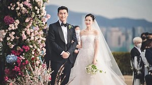 현빈♥손예진 결혼식 사진 직접 공개…신혼여행은 미국