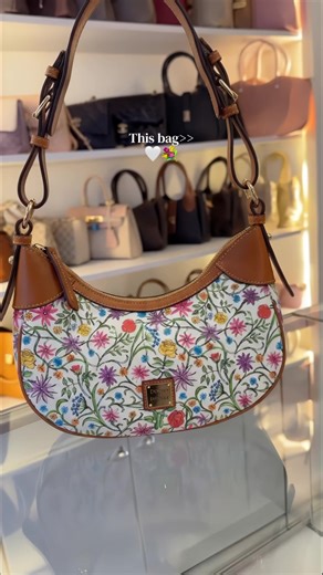 #dooneyandbourke #designerbag