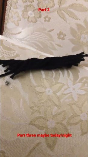 How to make a therian tail out of yarn