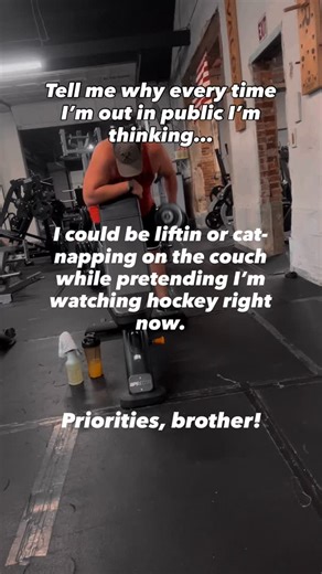 Look, I love people… But half the time I’m at the store, at an event, or standin’ around minding my own business, my brain’s like: “Incline dumbbell press… or couch nap with hockey noise in the background. Pick one.” That’s the real internal battle. #BlueCollarHumor #GymOrNap #Back2Masc #WorkingManThoughts #DadLifeFitness #back2masc | Bobbie Lee