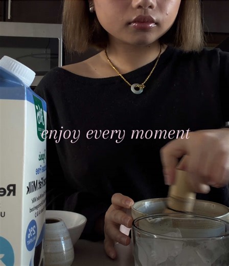 Broken Dish: Symbol of Transformation and New Beginnings