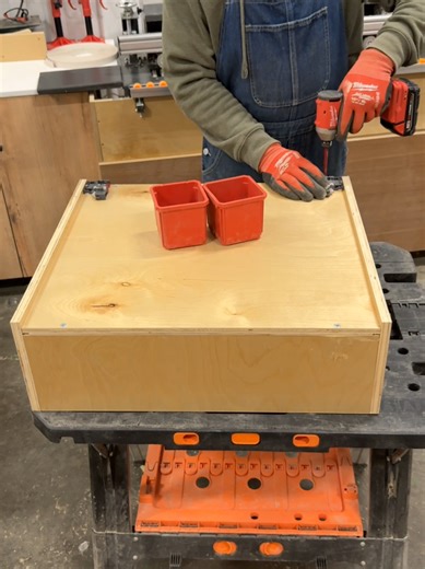 This is how we assemble kitchen drawers for strength and accuracy. Instead of regular screws, we use confirmat fasteners combined with wooden dowels. This method provides stronger joints, better alignment, and helps parts lock into the correct position faster during assembly. The result is a rigid, durable drawer that holds its shape under daily use. It’s a small detail in the process, but it makes a big difference in long-term performance. Built in-house, with attention to how every connection 