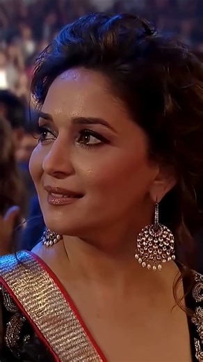 bahut piyar karte #hindi super hits song #anuradhapaudwal #trendingshorts #youtubeshorts
