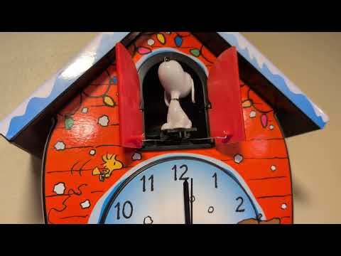 Review of Charlie Brown Christmas Clock: FUN!