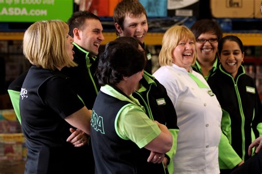 Major UK supermarket cuts prices on 1,000 grocery products just before Christmas