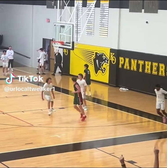 first in game dunk 🤧 #fyp #viral #fypシ #athlete | dunk