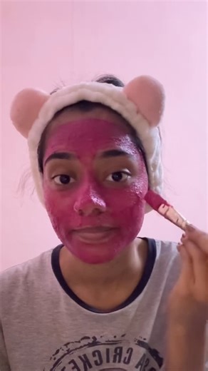 Khushi✨ | DIY Beetroot Face Mask for healthy glowing skin✨ Steps to follow: 1. Mix all ingredients( rice flour+youghurt+Beetroot juice) 2. Apply on... | Instagram