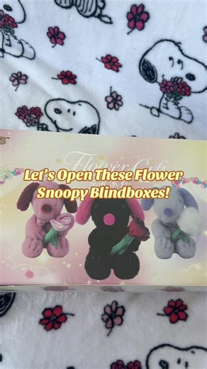 Unboxing Flower Snoopy Blindboxes: Adorable Surprises Await!