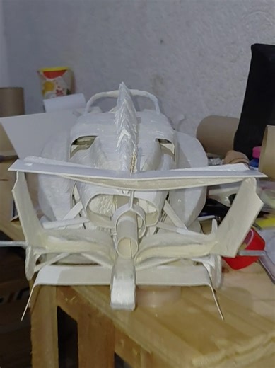 Projeto SF25 Ferrari: Arte em Paper Model