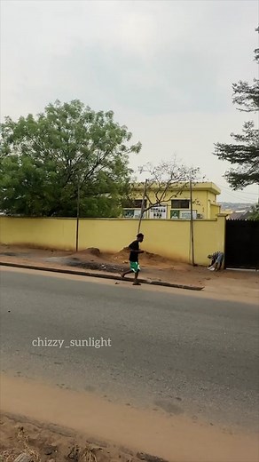 see our Nigeria security 🤣🤣 #prank #chizzy2dizzy