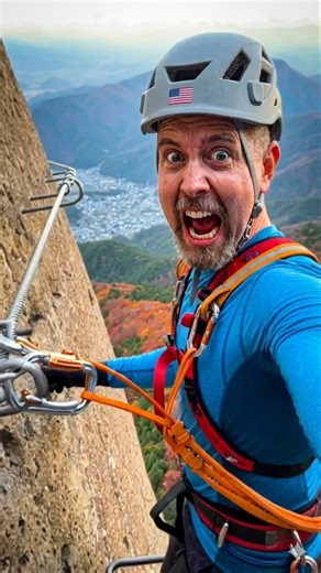 Extreme Rock Climbing Fail You Won’t Believe 🤯