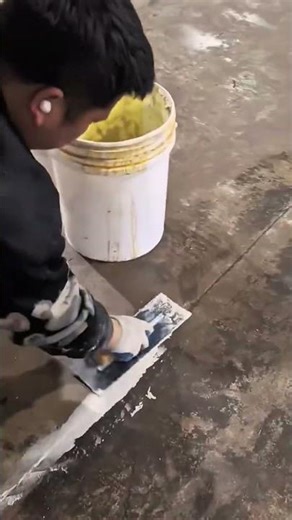Professional Concrete Floor Crack Repair with Epoxy Filler and Trowel Technique