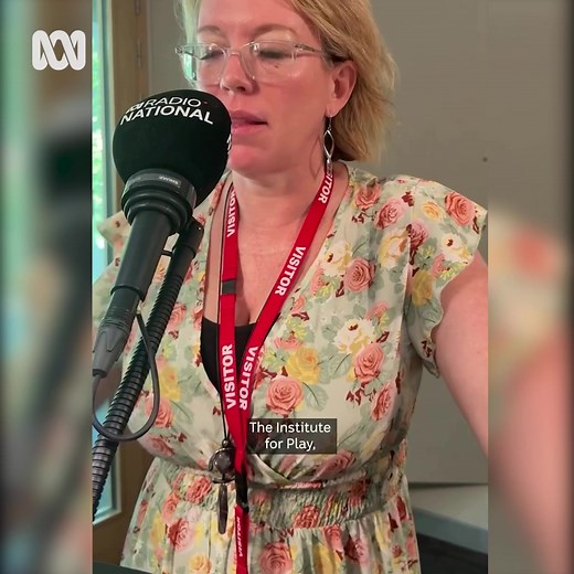 Research shows adults who are more playful tend to be more resilient during times of crisis. Clinical psychologist Dr Rachel Hannam joined Life Matters to tell Tegan share tips for bringing playfulness into your everyday life. 🎧 Listen to Life Matters at 9am weekdays on ABC Radio National or any time on the ABC listen app. | ABC Radio National