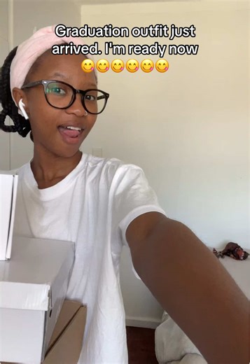 Graduation Outfit Arrival: Ready for the Big Day!